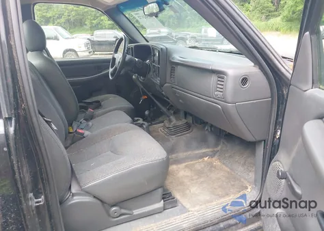 2003 Chevrolet Silverado 1500 from USA, damaged, VIN 1GCEK14XX3Z221134